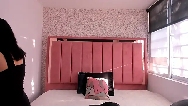 Barbara fox   online show from 4, 11, 2025