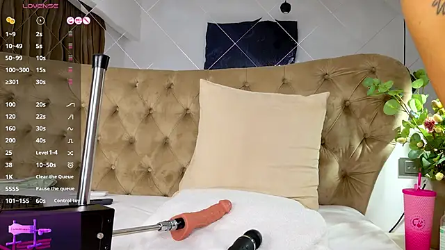 TiffanyWestX online show from 7, 10, 2025