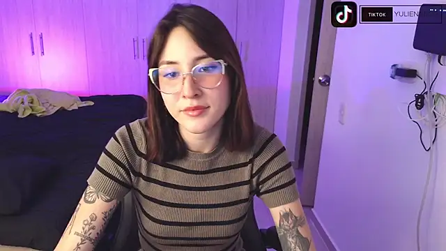 Yulienneg online show from 9, 11, 2025