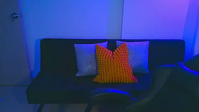 Yulienneg online show from 22, 2, 2026