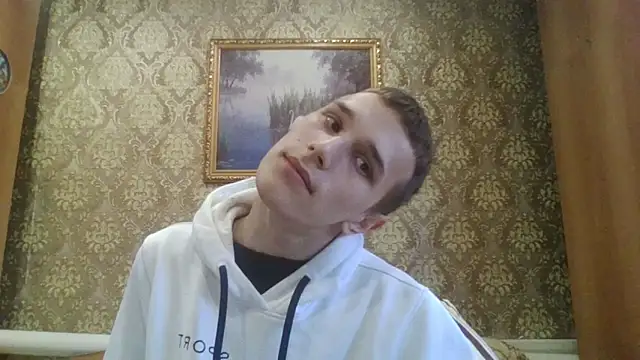 Snapshot of your___honeyy chatting on 10, 9, 2025 your honeyy online show from 10, 9, 2025