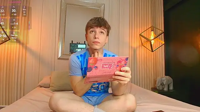 TaylerWhite online show from 12, 10, 2025