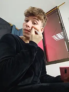 TaylerWhite online show from 16, 11, 2025