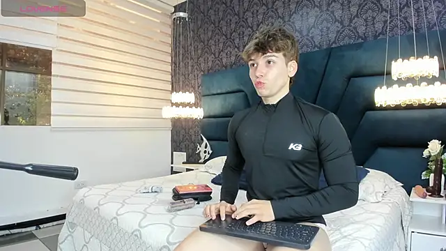 TaylerWhite online show from 12, 2, 2026