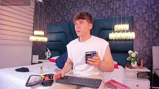 TaylerWhite online show from 3, 2, 2026