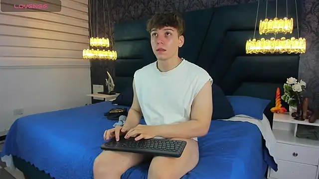 TaylerWhite online show from 8, 2, 2026