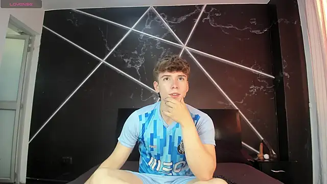 TaylerWhite online show from 27, 11, 2025