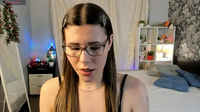 Laila Blarr online show from 5, 2, 2026