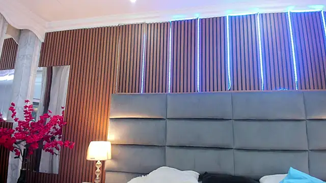 Sophie Calloway online show from 30, 9, 2025