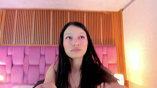 Sophie Calloway online show from 14, 10, 2025