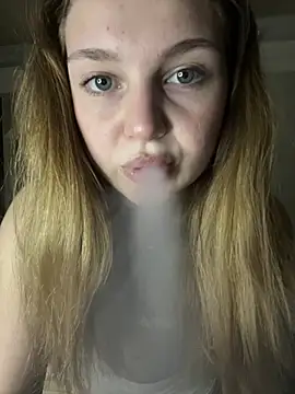 Snapshot of Emaline_Fane chatting on 29, 6, 2026 Emaline Fane online show from 29, 6, 2026