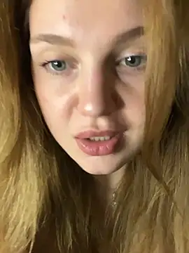 Snapshot of Emaline_Fane chatting on 28, 6, 2026 Emaline Fane online show from 28, 6, 2026