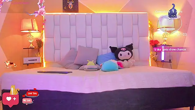 Snapshot of MilkWhore1 chatting on 7, 10, 2025 MilkWhore1 online show from 7, 10, 2025