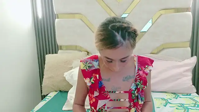 charlotte phaeton online show from 5, 12, 2025