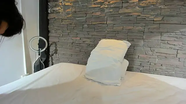 Anker Colin online show from 11, 11, 2025