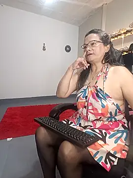 SolVegaNaciente online show from 4, 3, 2026