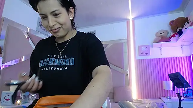 Mia garcia28 online show from 15, 10, 2025