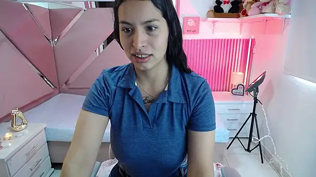 Snapshot of Mia_garcia28 chatting on 11, 5, 2026 Mia garcia28 online show from 11, 5, 2026