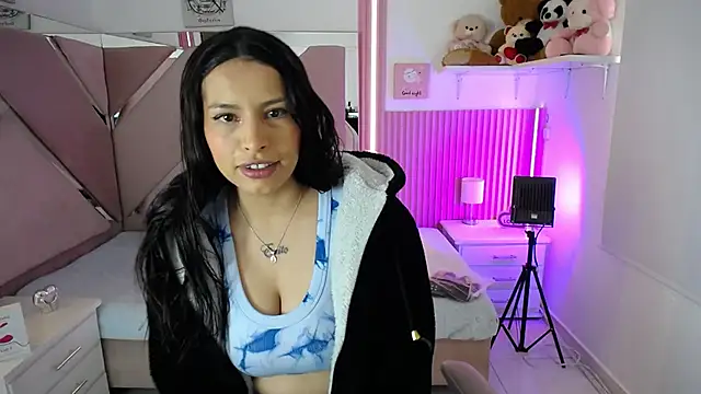 Mia garcia28 online show from 1, 10, 2025