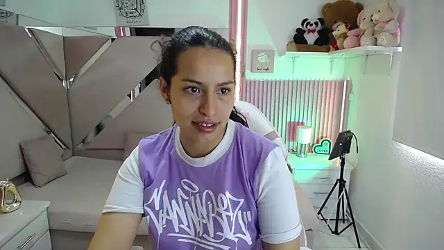 Snapshot of Mia_garcia28 chatting on 13, 6, 2026 Mia garcia28 online show from 13, 6, 2026