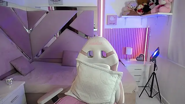 Mia garcia28 online show from 12, 11, 2025