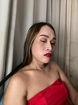 RomanticPearlTS online show from 6, 4, 2026