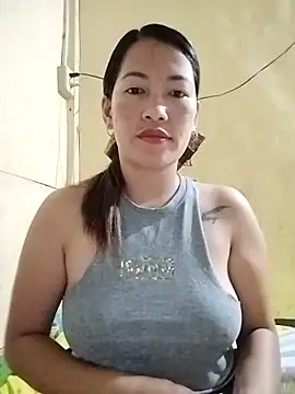 wildxxxGia online show from 3, 10, 2025