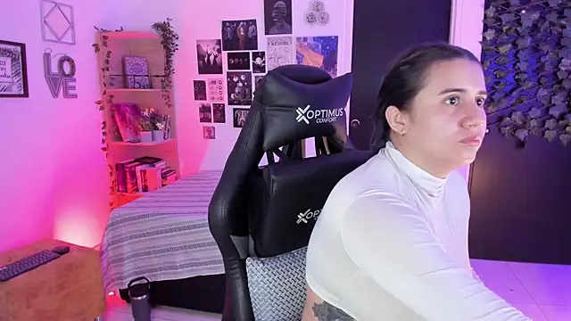 Snapshot of Lana_Herondale chatting on 27, 11, 2025 Lana Herondale online show from 27, 11, 2025