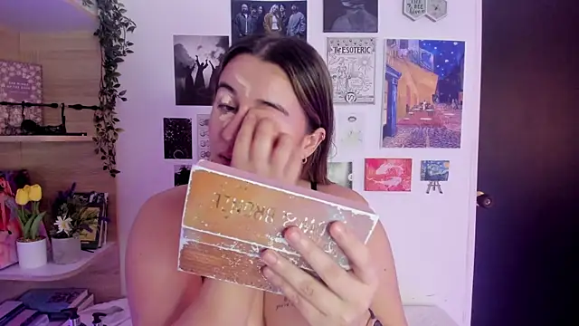 Snapshot of Lana_Herondale chatting on 19, 9, 2025 Lana Herondale online show from 19, 9, 2025