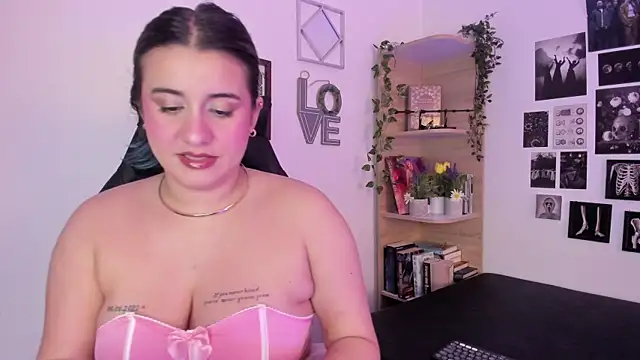 Snapshot of Lana_Herondale chatting on 31, 10, 2025 Lana Herondale online show from 31, 10, 2025