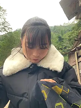 Snapshot of Sunyinn chatting on 21, 11, 2025 Sunyinn online show from 21, 11, 2025