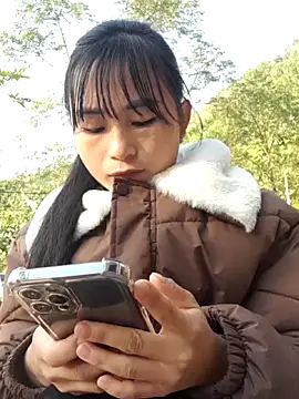 Snapshot of Sunyinn chatting on 26, 11, 2025 Sunyinn online show from 26, 11, 2025