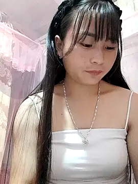 Snapshot of Sunyinn chatting on 8, 10, 2025 Sunyinn online show from 8, 10, 2025