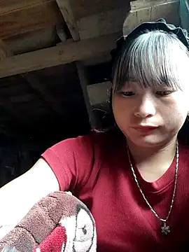 Snapshot of Sunyinn chatting on 20, 10, 2025 Sunyinn online show from 20, 10, 2025