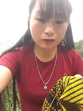 Snapshot of Sunyinn chatting on 10, 11, 2025 Sunyinn online show from 10, 11, 2025