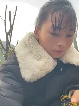 Snapshot of Sunyinn chatting on 19, 12, 2025 Sunyinn online show from 19, 12, 2025