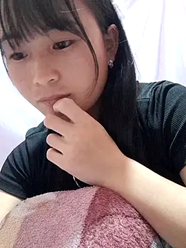 Snapshot of Sunyinn chatting on 9, 10, 2025 Sunyinn online show from 9, 10, 2025