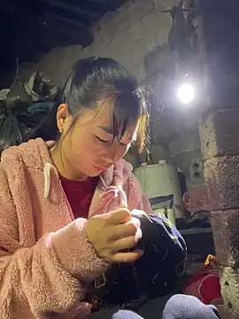 Snapshot of Sunyinn chatting on 18, 12, 2025 Sunyinn online show from 18, 12, 2025