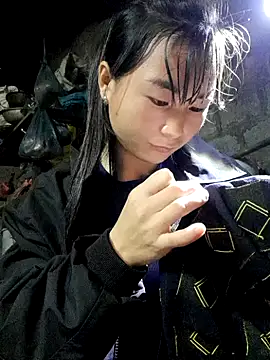 Snapshot of Sunyinn chatting on 18, 11, 2025 Sunyinn online show from 18, 11, 2025