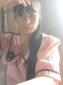 Snapshot of Sunyinn chatting on 14, 9, 2025 Sunyinn online show from 14, 9, 2025