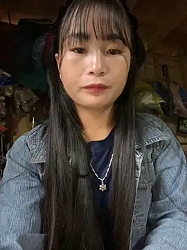 Snapshot of Sunyinn chatting on 29, 9, 2025 Sunyinn online show from 29, 9, 2025