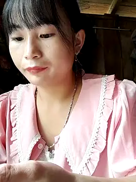 Snapshot of Sunyinn chatting on 12, 9, 2025 Sunyinn online show from 12, 9, 2025