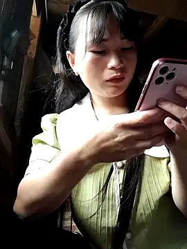 Snapshot of Sunyinn chatting on 24, 9, 2025 Sunyinn online show from 24, 9, 2025