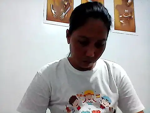 nhayasquirt online show from 13, 9, 2025