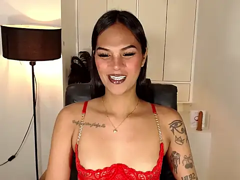 Coffee Xoxo online show from 2, 4, 2026