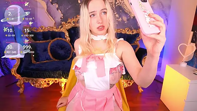 LilElfie online show from 19, 11, 2025