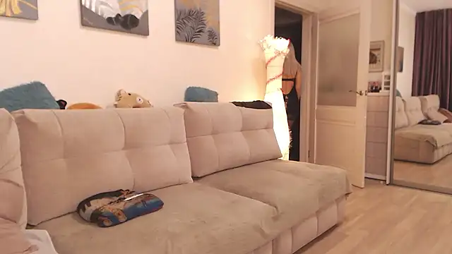 AlisaDeluxe online show from 11, 1, 2026