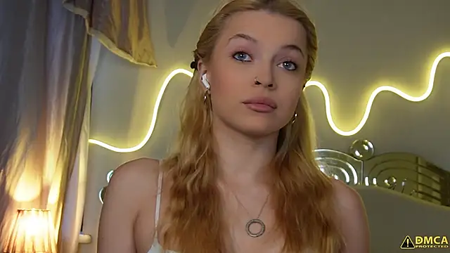 kellypeachcake online show from 19, 11, 2025