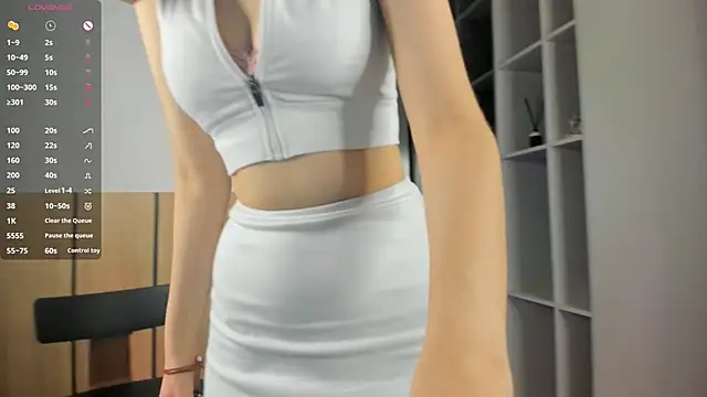 Xonalenei online show from 25, 10, 2025