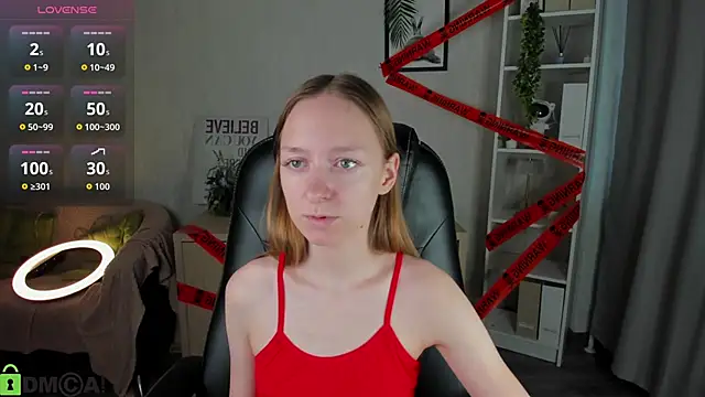 Mia E1fie online show from 26, 10, 2025